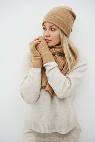 SARA HAT