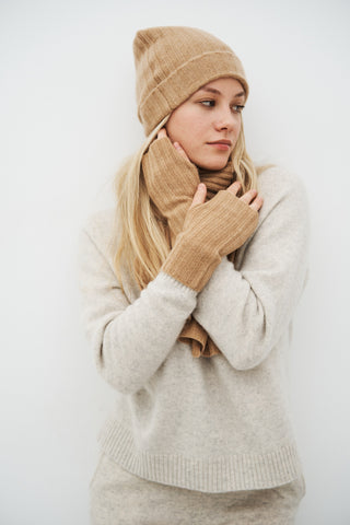 SUSSIE HAND WARMERS