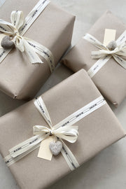 GIFT WRAPPING