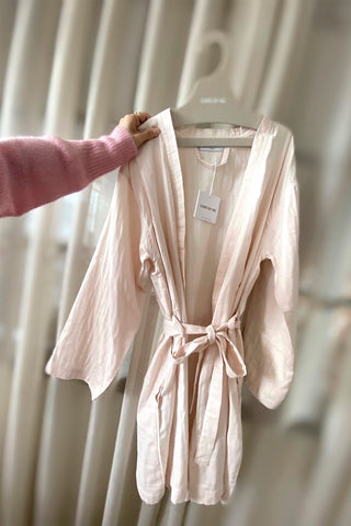 VIVIENNE KIMONO