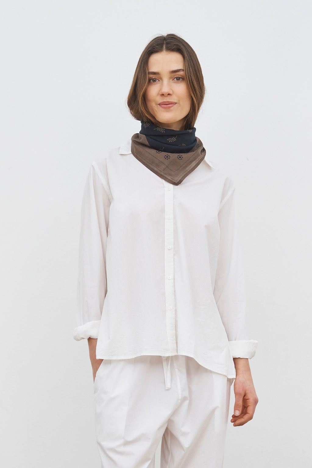 LAURA CLASSIC SHIRT